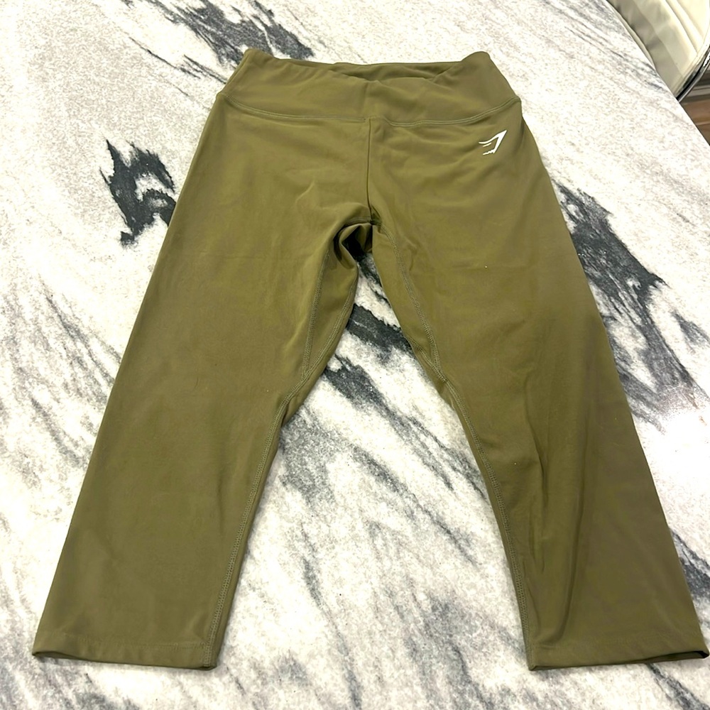 Gymshark capri pants